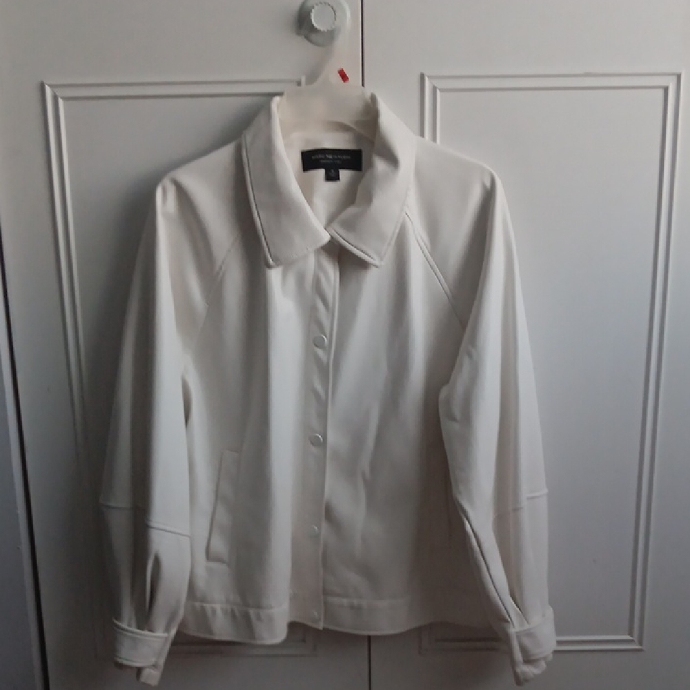 Women's Ivory Button-Front Jean Jacket